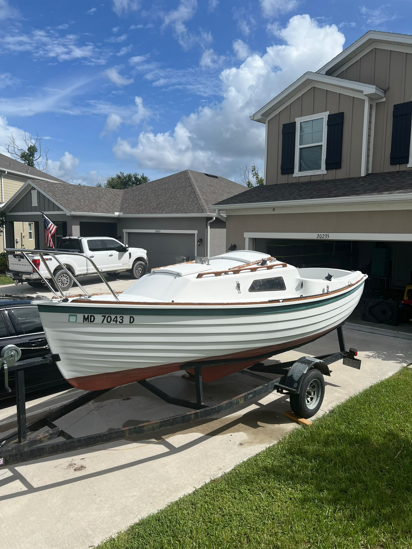 Spoonful on her trailer, full starboard profile